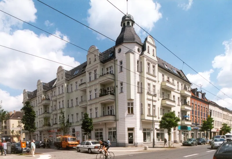 Nachmieter zum 01.09.2026 gesucht - Hochwertiger Fußboden und Einbauküche können übernommen werden! — photo 1